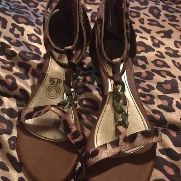 Ladies Shoes - Picture 3 of 3